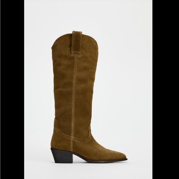 Stylish Suede Heeled Boots - Picture 2 of 9